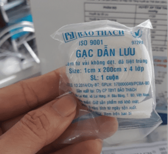 Gạc dẫn lưu Bảo Thạch [túi 50 cuộn] - Hành chính hãng