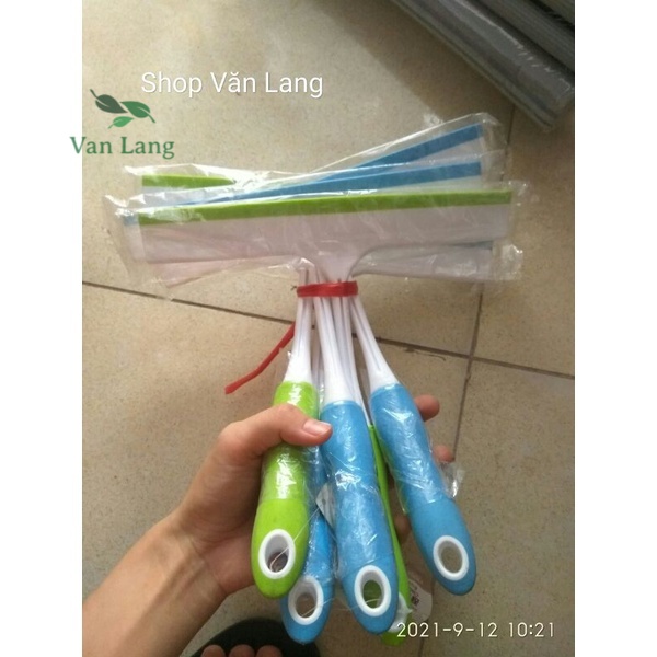 Cây gạt kính, gạt nước mini cầm tay