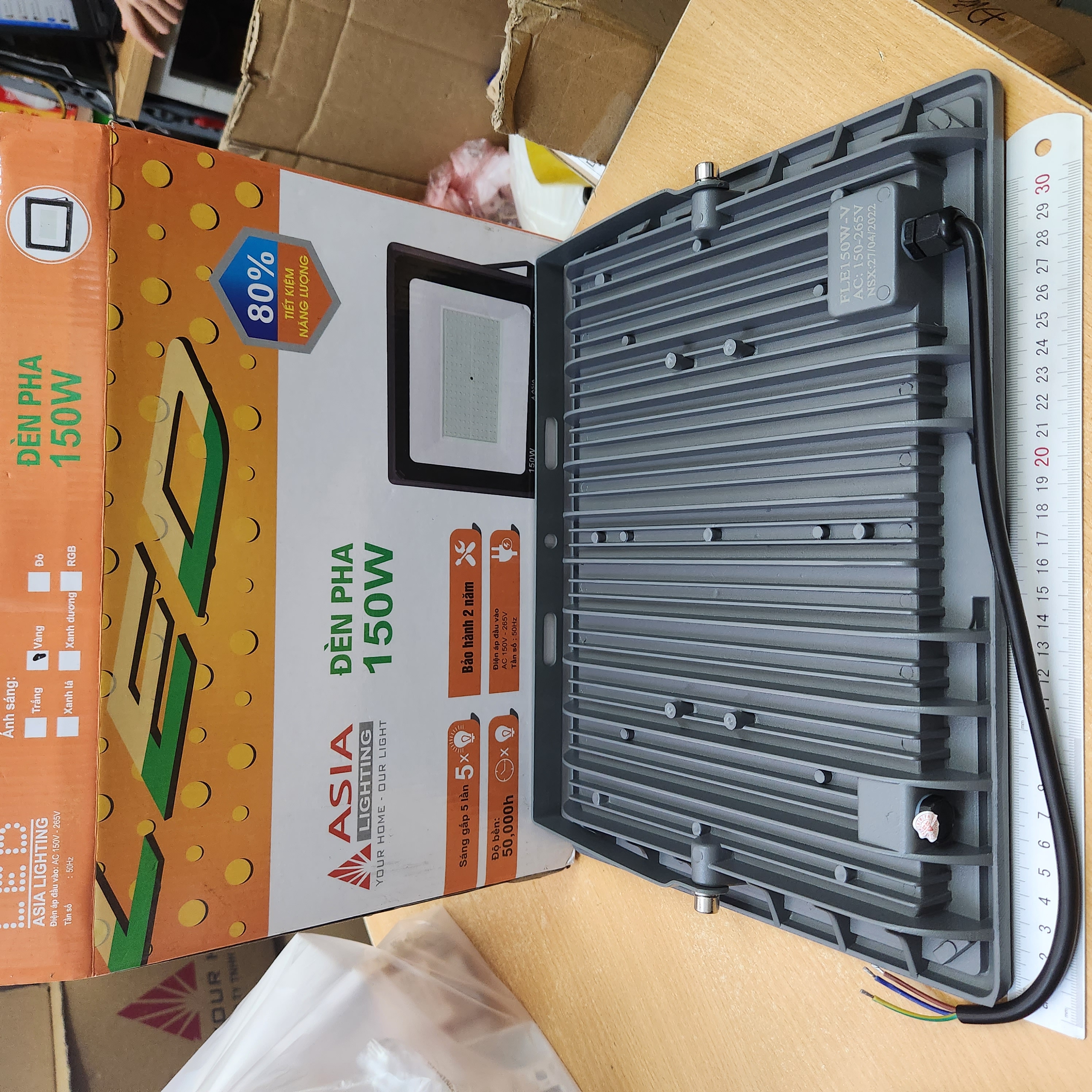 Đèn pha led 100w,150W,200w ánh sáng trắng/vàng Asia