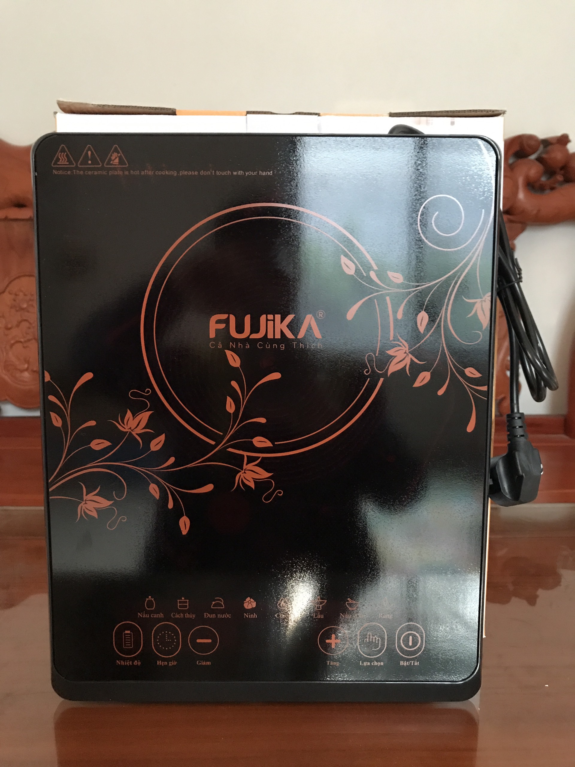 [ Tặng nồi ] Bếp từ đơn Fujika FJ-BT1920