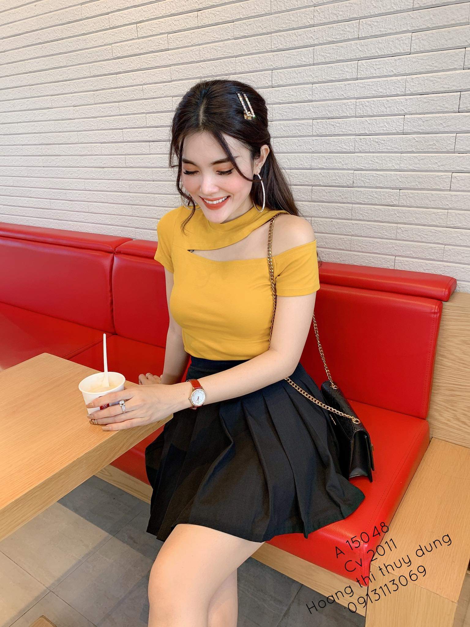 Áo Thun Lụa Tay Ngắn Khoét Một Bên Vai Phá Cách TT0014 (TTS229)