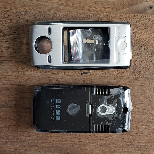 Vỏ Motorola E680 có sườn - không phím