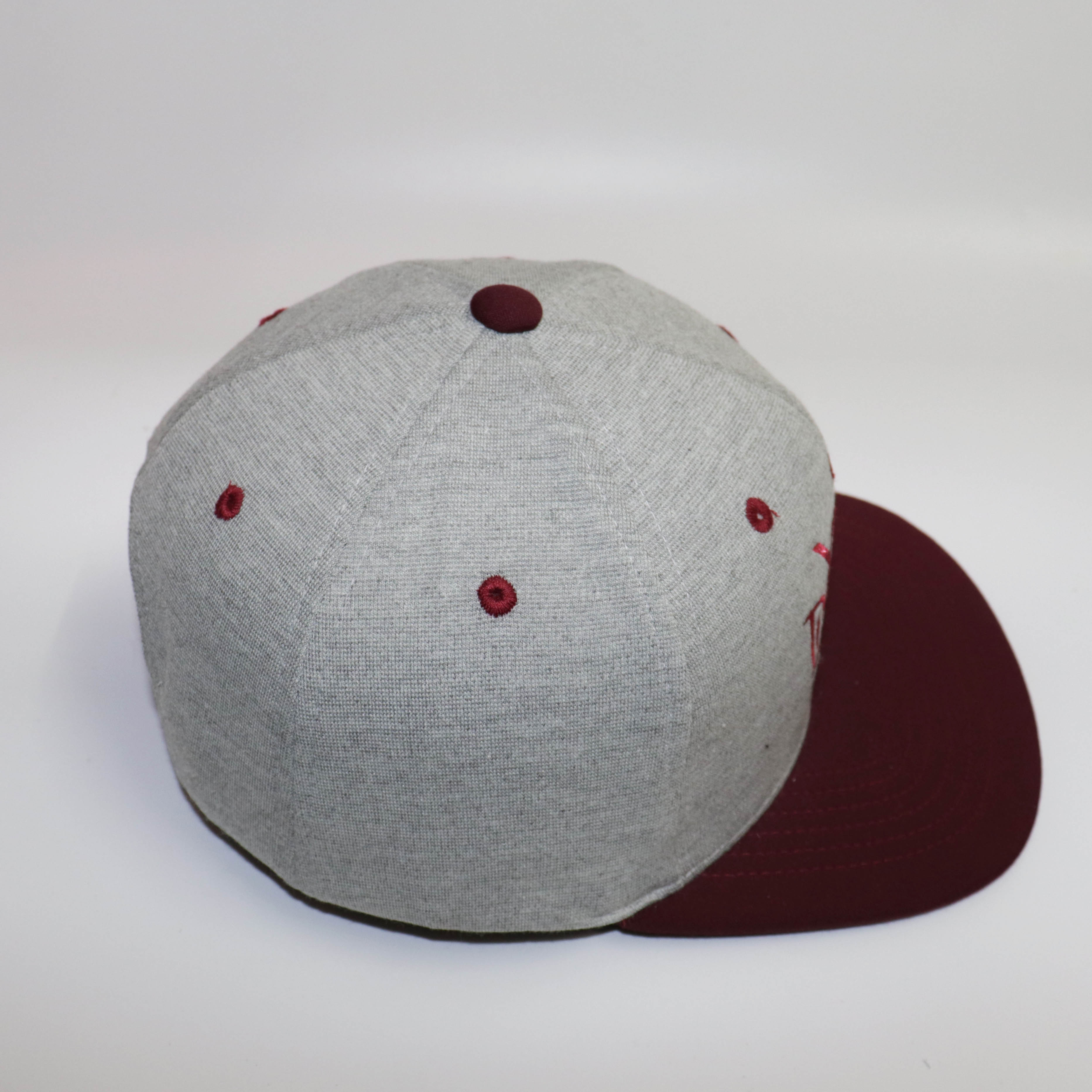 Nón Snapback NHS Xám  Kết Đỏ Đô BT001.