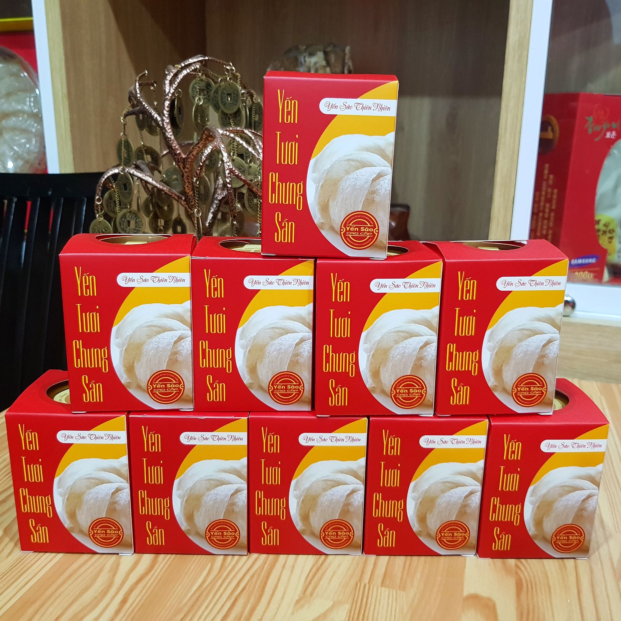 Yến chưng tứ vị.