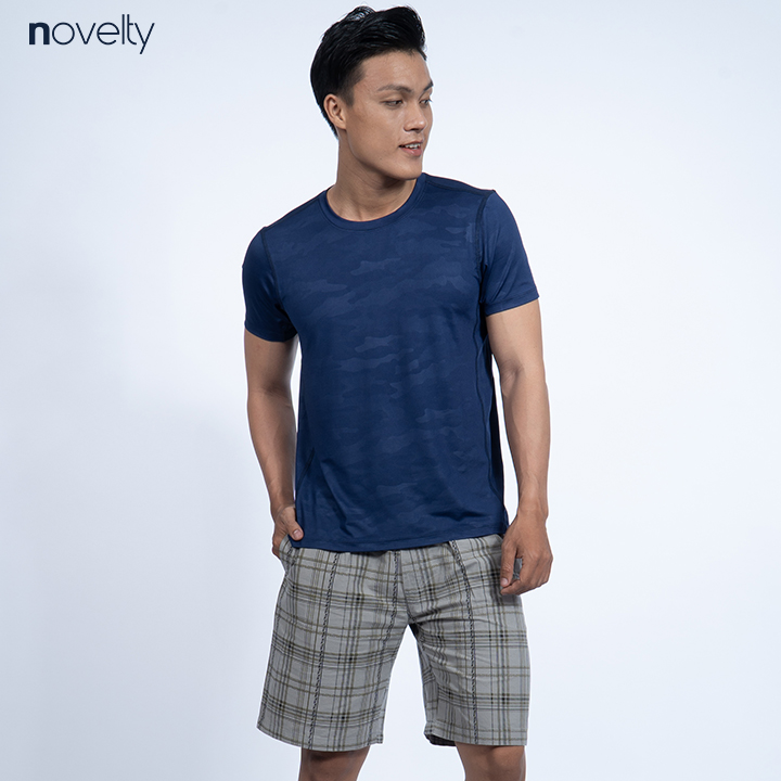 Quần short lưng thun nam Novelty caro NSHMCTNCTR1811740