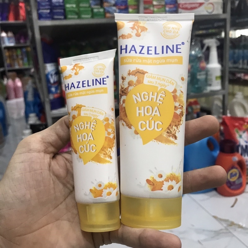 Hazeline Facial Cleanser with Turmeric and Chrysanthemum (100g)