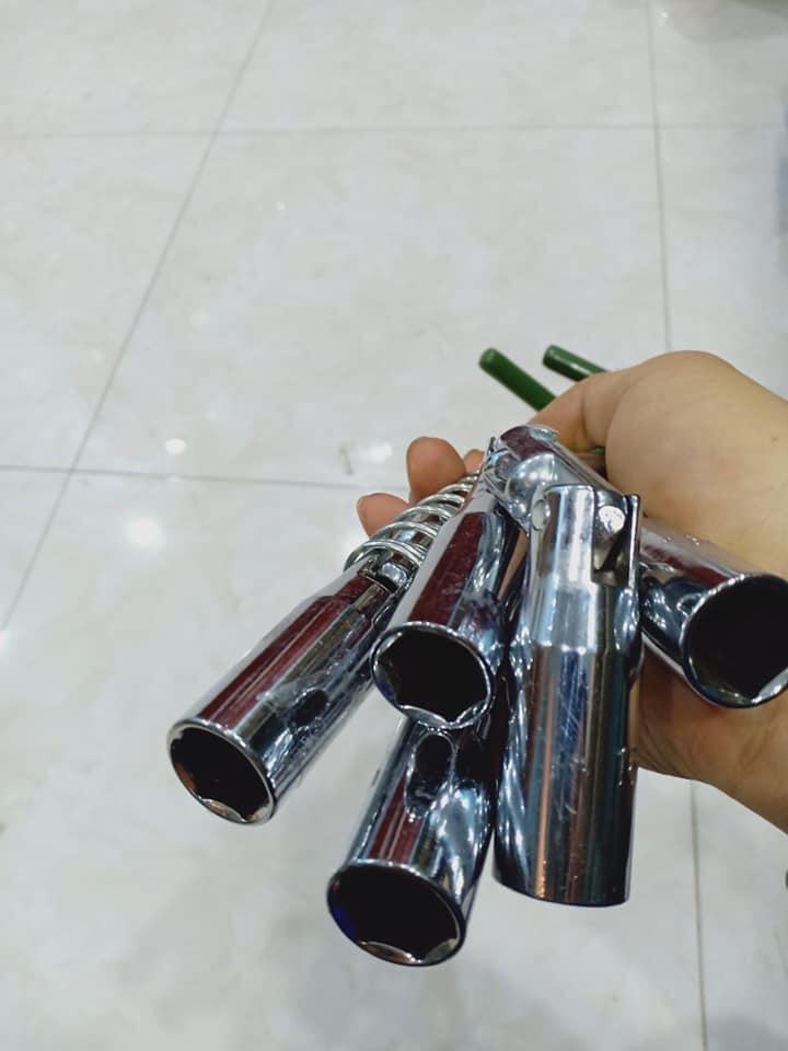 Cần Mở Bugi 16mm chữ T Lúc Lắc