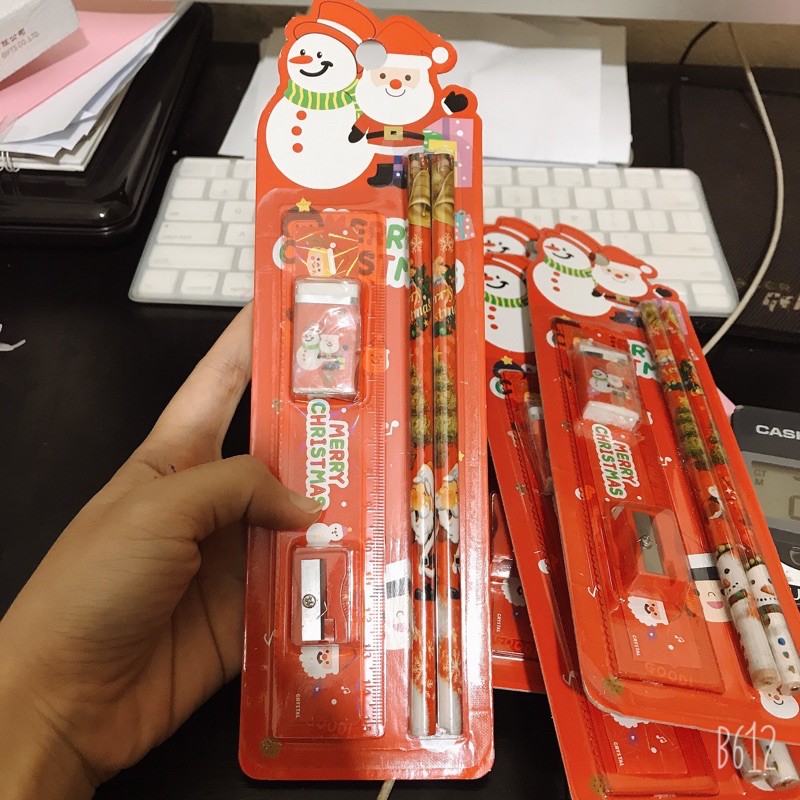 Vỉ bút chì gỗ giáng sinh 5 chi tiết