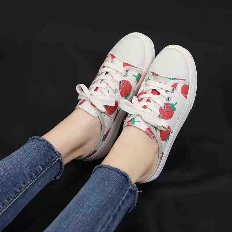 Giày sục dâu tây chất da đẹp
