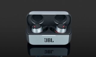 Tai Nghe JBL . Tai Nghe True Wireless Thể Thao JBL Reflect Flow - New Seal .Thiết kế sang trọng, tiện lợi khi mang theo nhỏ gọn và tinh tế _ Nhiều kích cỡ đệm tai , Có chuẩn chống nước IPX7 , Kết nối Bluetooth 5.0 _ Bảo Hành 12 Tháng 2