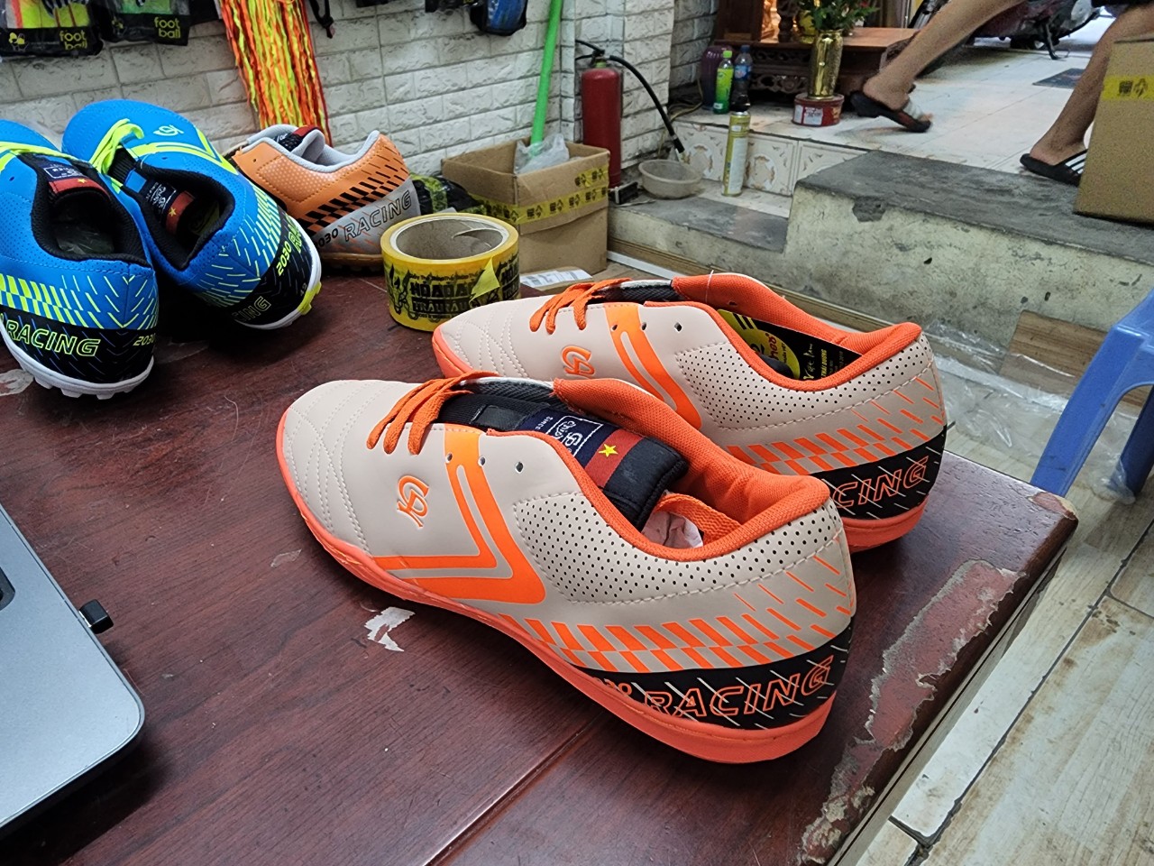 Giầy đá banh Cp 044c