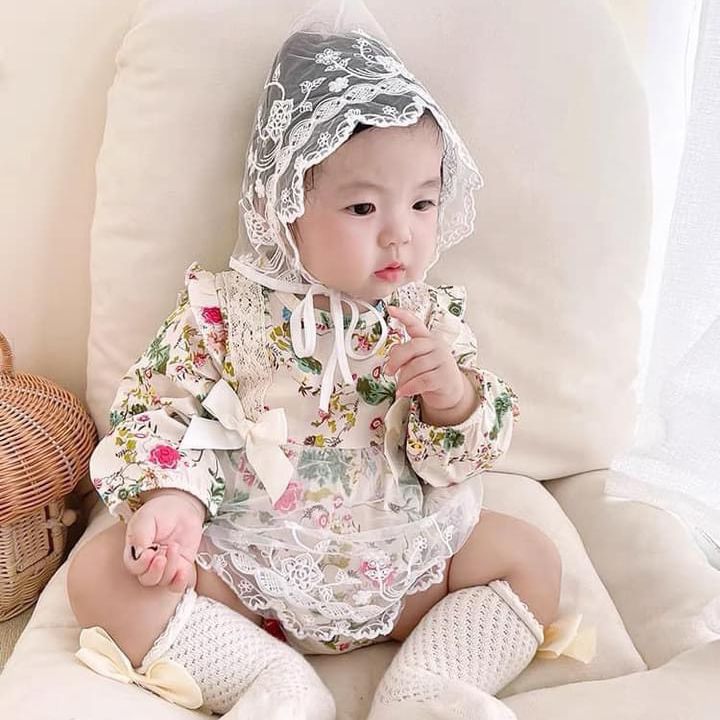 Body cho bé gái dài tay kèm mũ phối ren hoa xanh cho bé từ sơ sinh đến 18 tháng