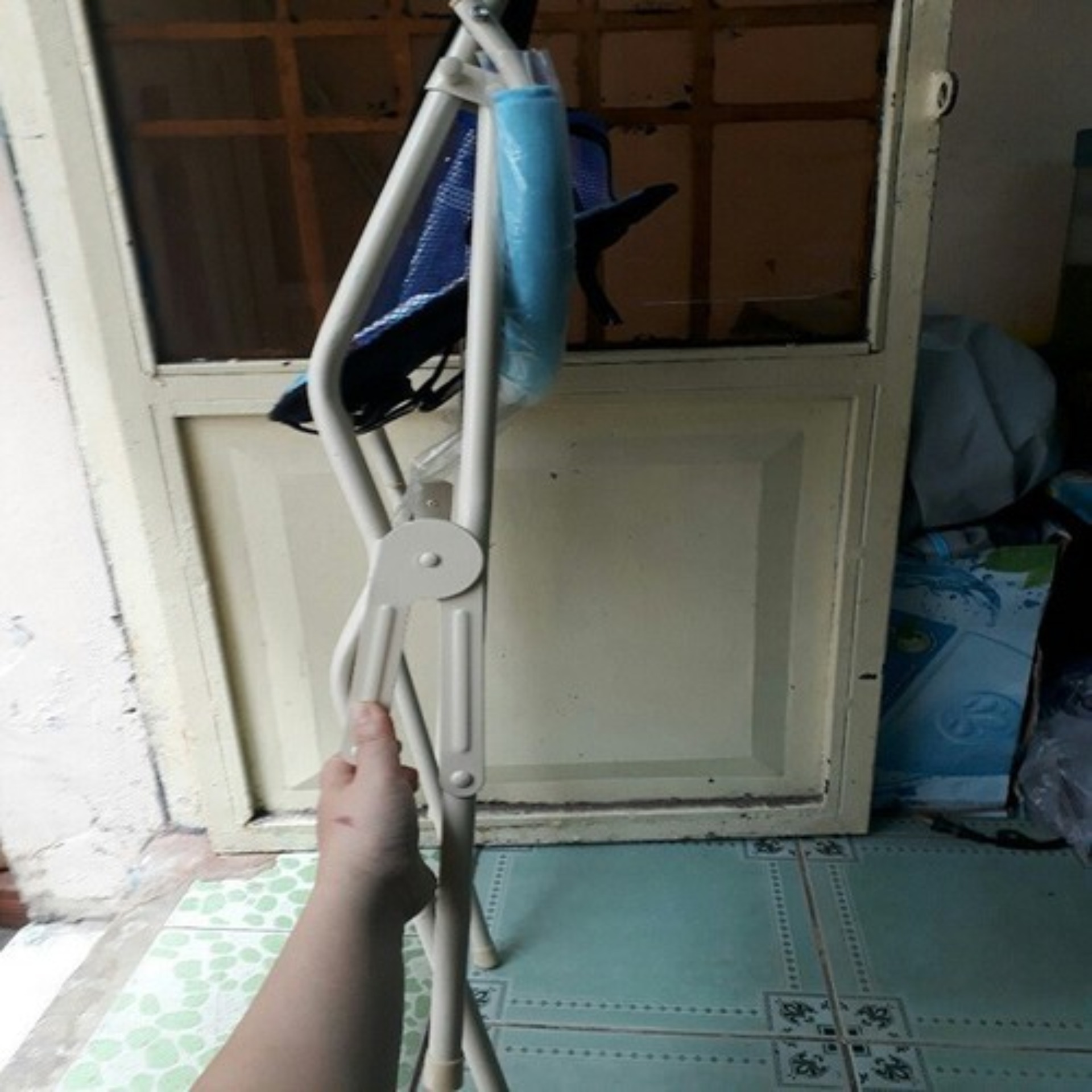 Ghế sắt ngồi xe ga