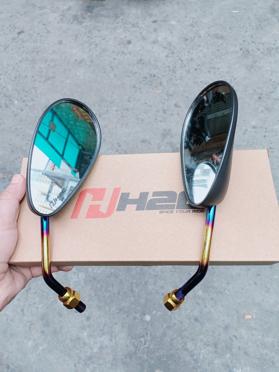 Cặp kiếng H2C SUZUKI chân 10ly răn thuận chân màu