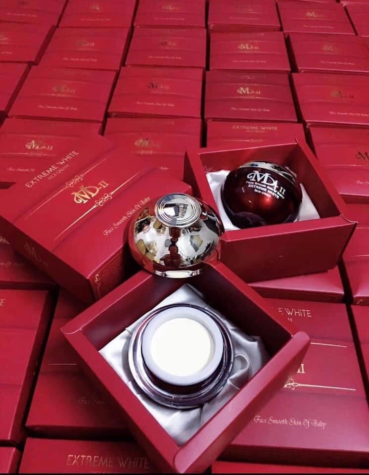 KEM FACE CỪU DƯỠNG DA MẶT TRẮNG SÁNG .