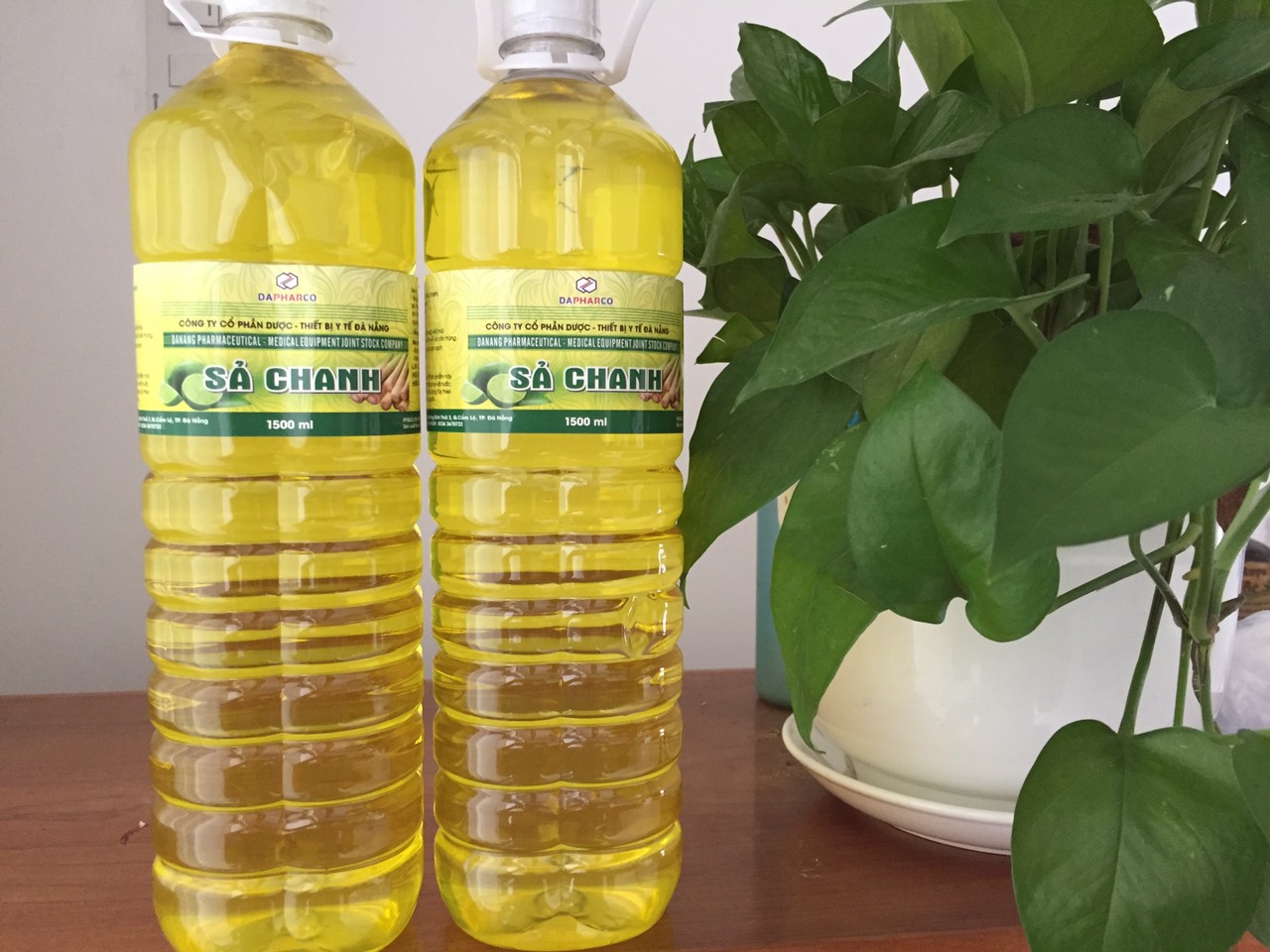 Combo 2 chai nước lau sàn xả chanh