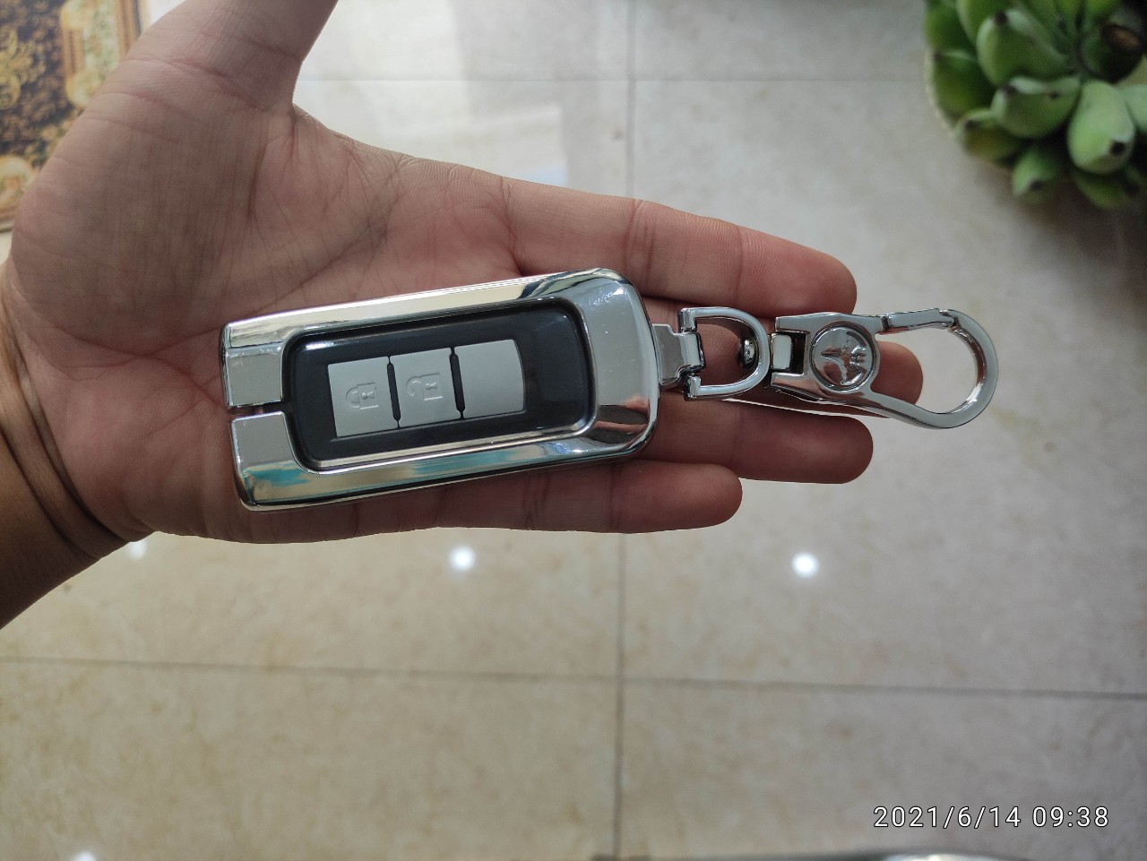 Ốp Chìa Khóa Xe Mitsu Xpander, Outlander, Attrage chìa thông minh Mẫu Inox  + kèm móc khóa MHK