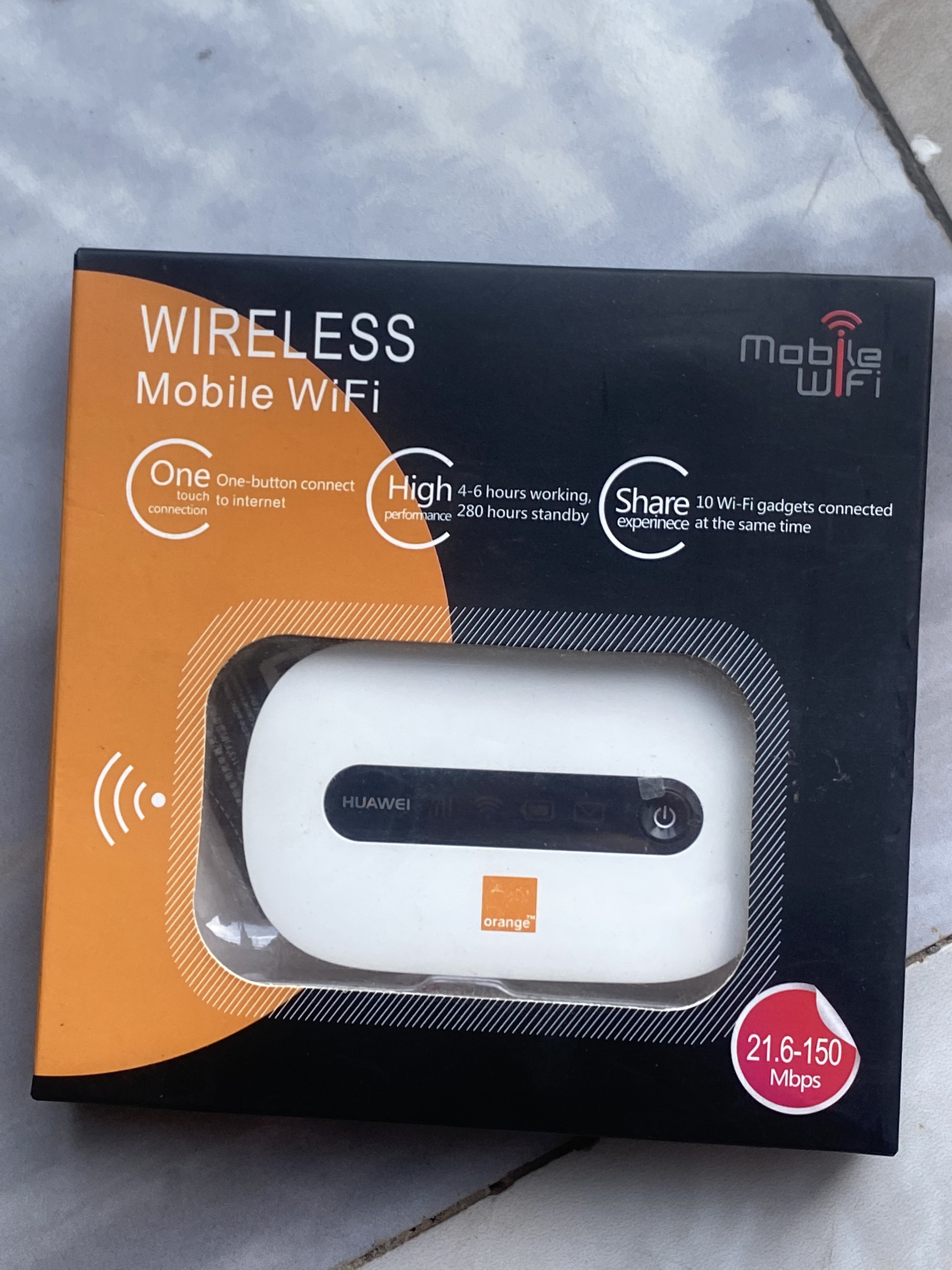 Bộ Phát Wifi Di Động 3G/4G Huawei E5220.
