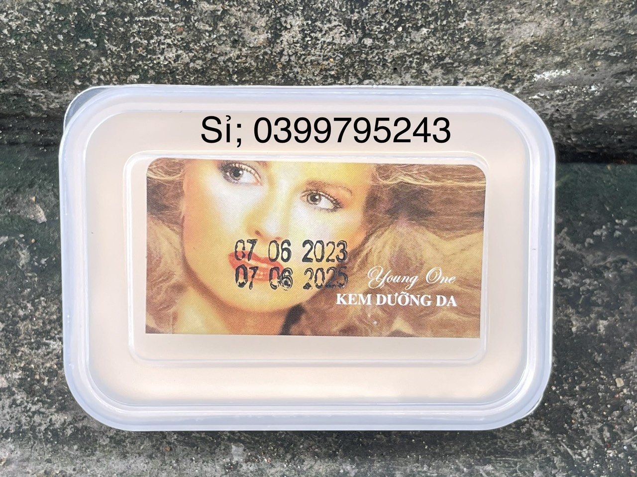 Kem Body Cốt Thái Hộp Vuông 100g
