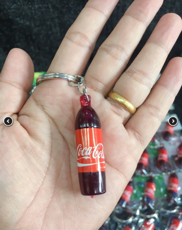 Móc khóa chai nước độc đáo