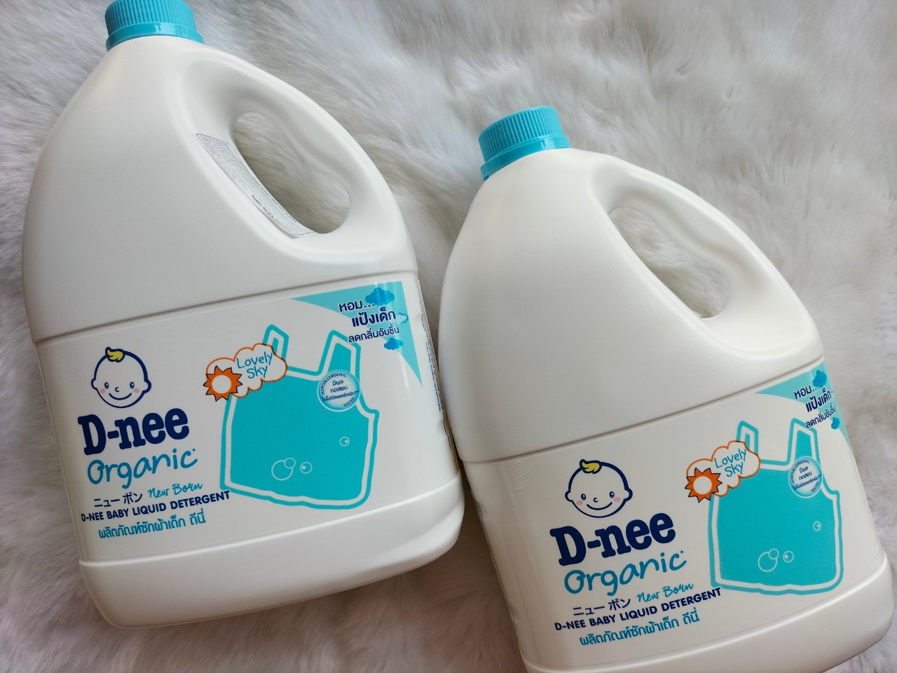 [HCM]Nước giặt Dnee Thái Lan 2800ml Xanh dương