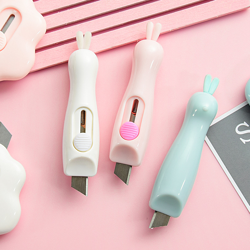 Dao rọc giấy cỡ nhỏ (Hình thỏ) mini - Cầm chắc tay