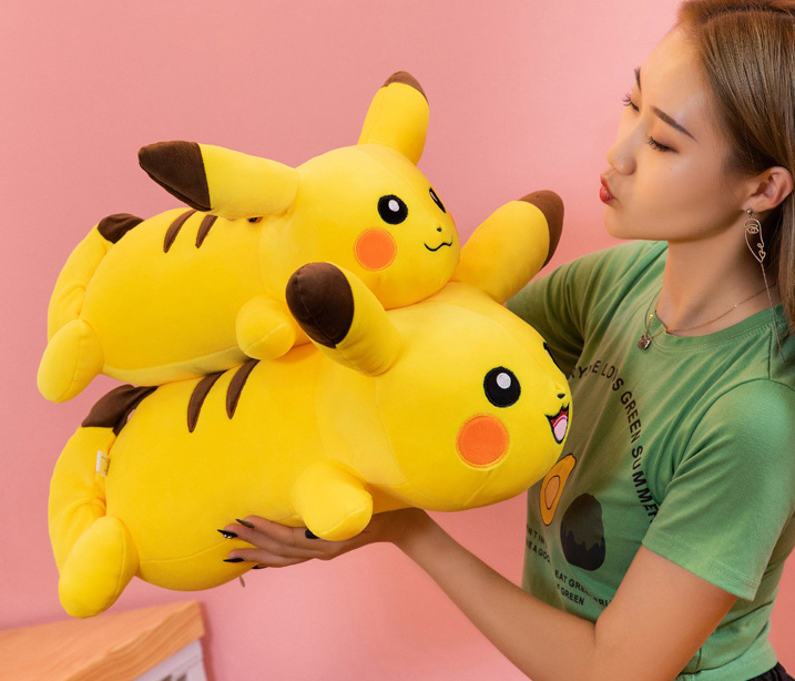 Gấu bông pokemon pikachu nằm dễ thương