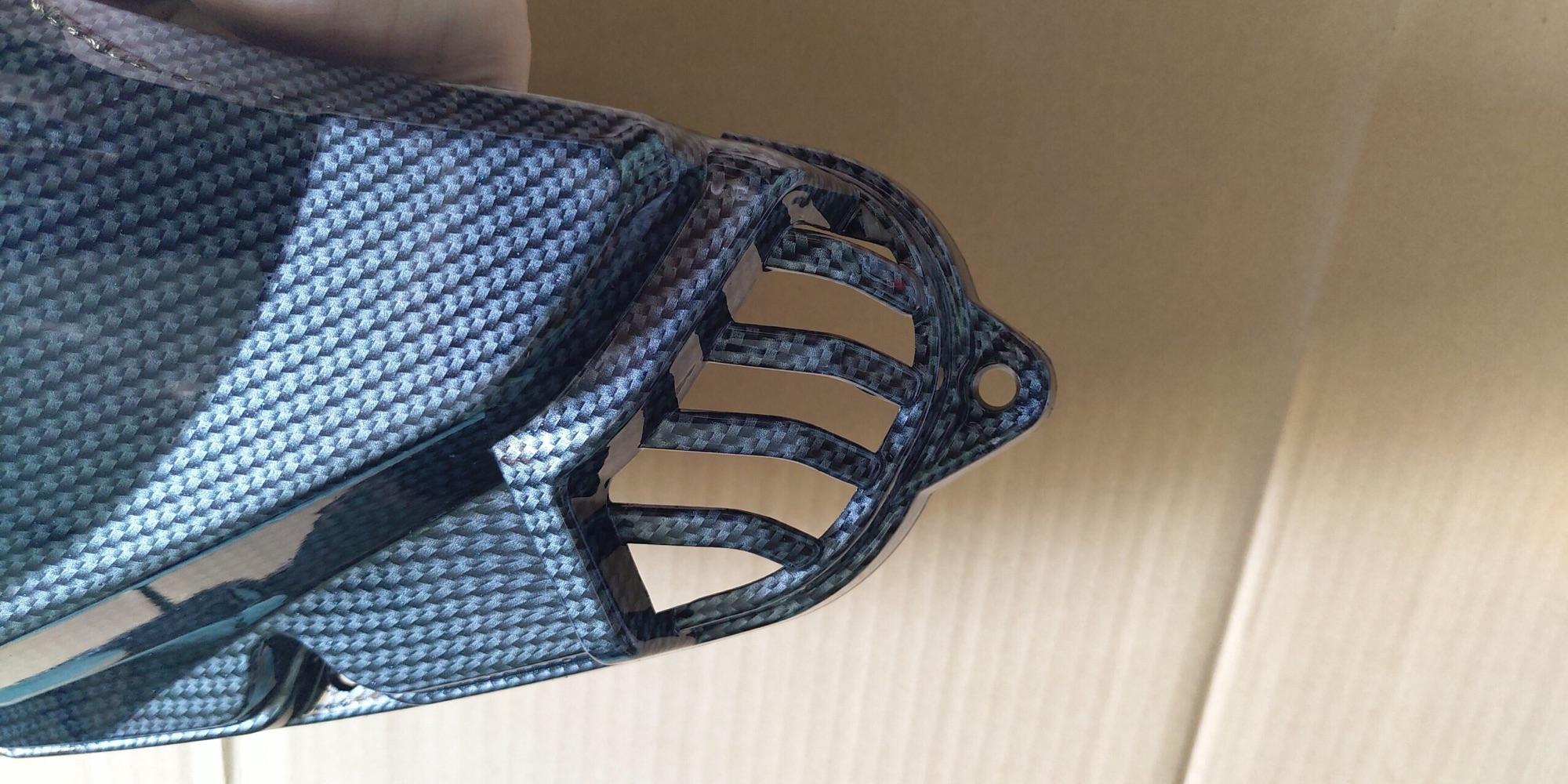 Ốp pô e vario carbon