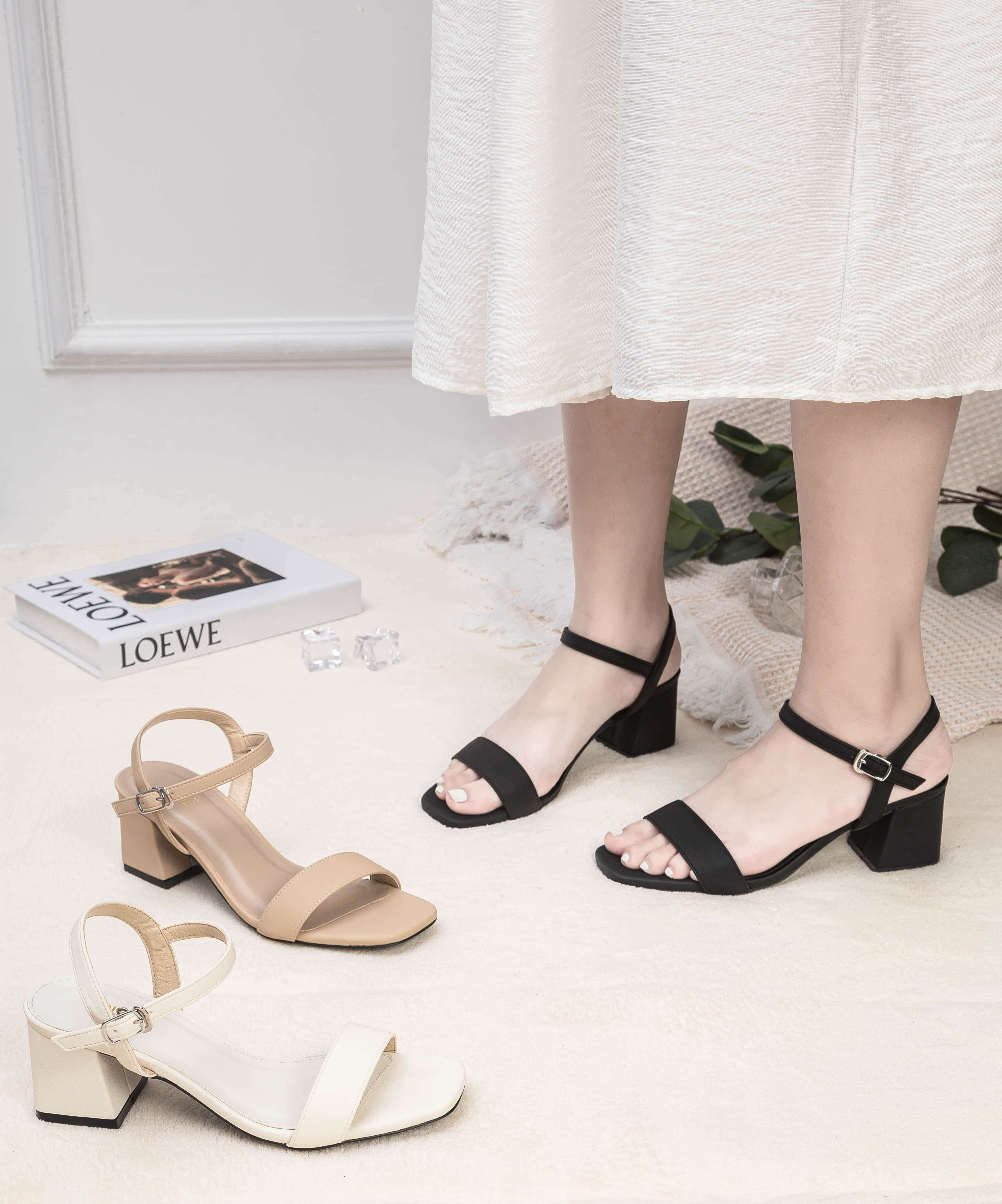 Giày Sandal Cao Gót 5cm Quai Ngang Pixie H158