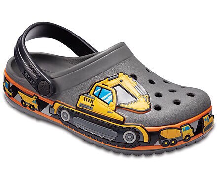 Sục crocs cần cẩu cho bé trai