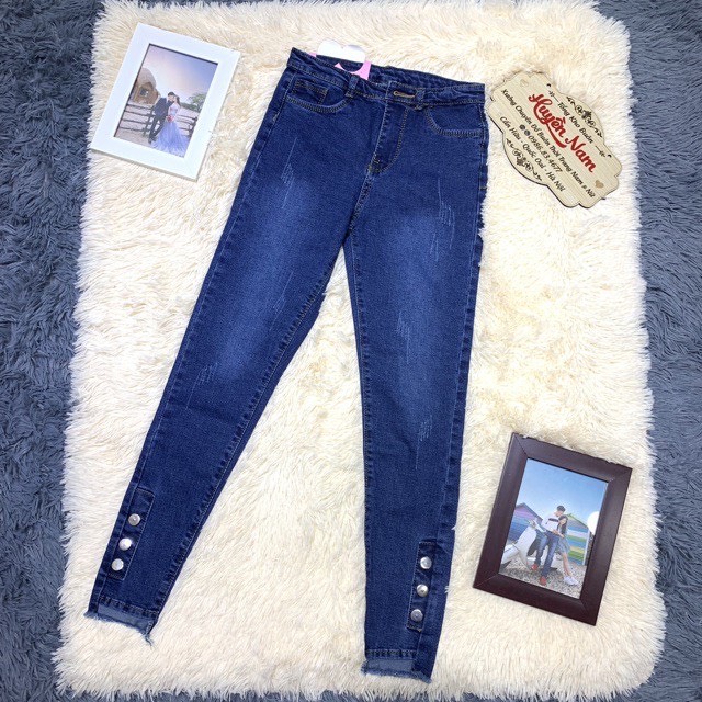 [HCM]QUẦN JEANS NỮ GẮN NÚT DỌC GẤU TÔN DÁNG NÂNG MÔNG VẢI DENIM CO GIÃN TỐT ĐÔNG PHƯƠNG FASHION ĐP650 + ÁO THUN TRƠN (MUA RIÊNG)