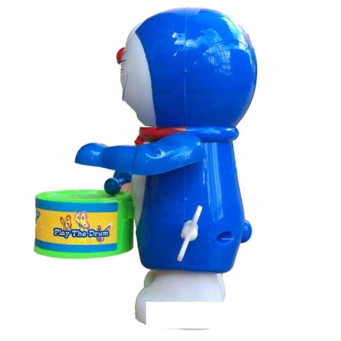 Đồ chơi Doraemon đánh trống vặn cót bằng nhựa