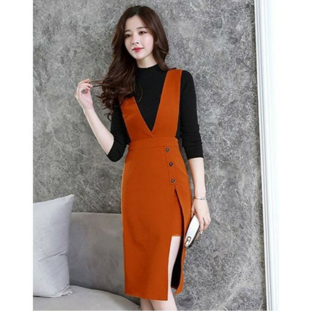 Yếm Xẻ Tà Phối Nút Fashion