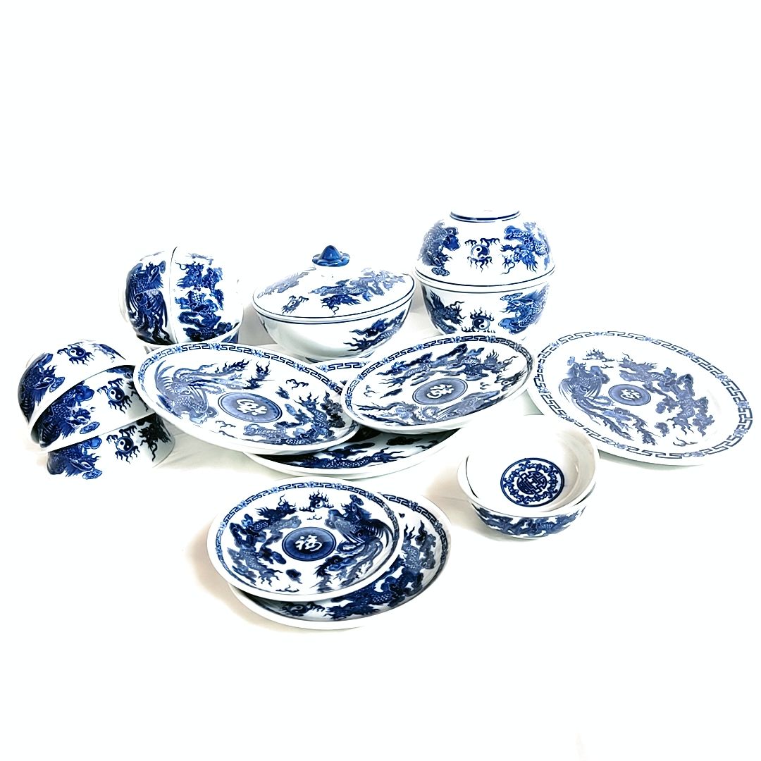 Gốm sứ Bát Tràng - Bộ đồ ăn bằng sứ để thờ