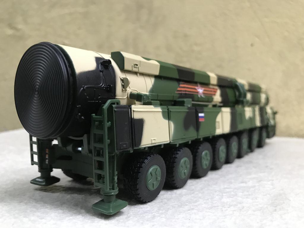 [HCM]Mô hình xe xe quân sự  Topol-M  1:64