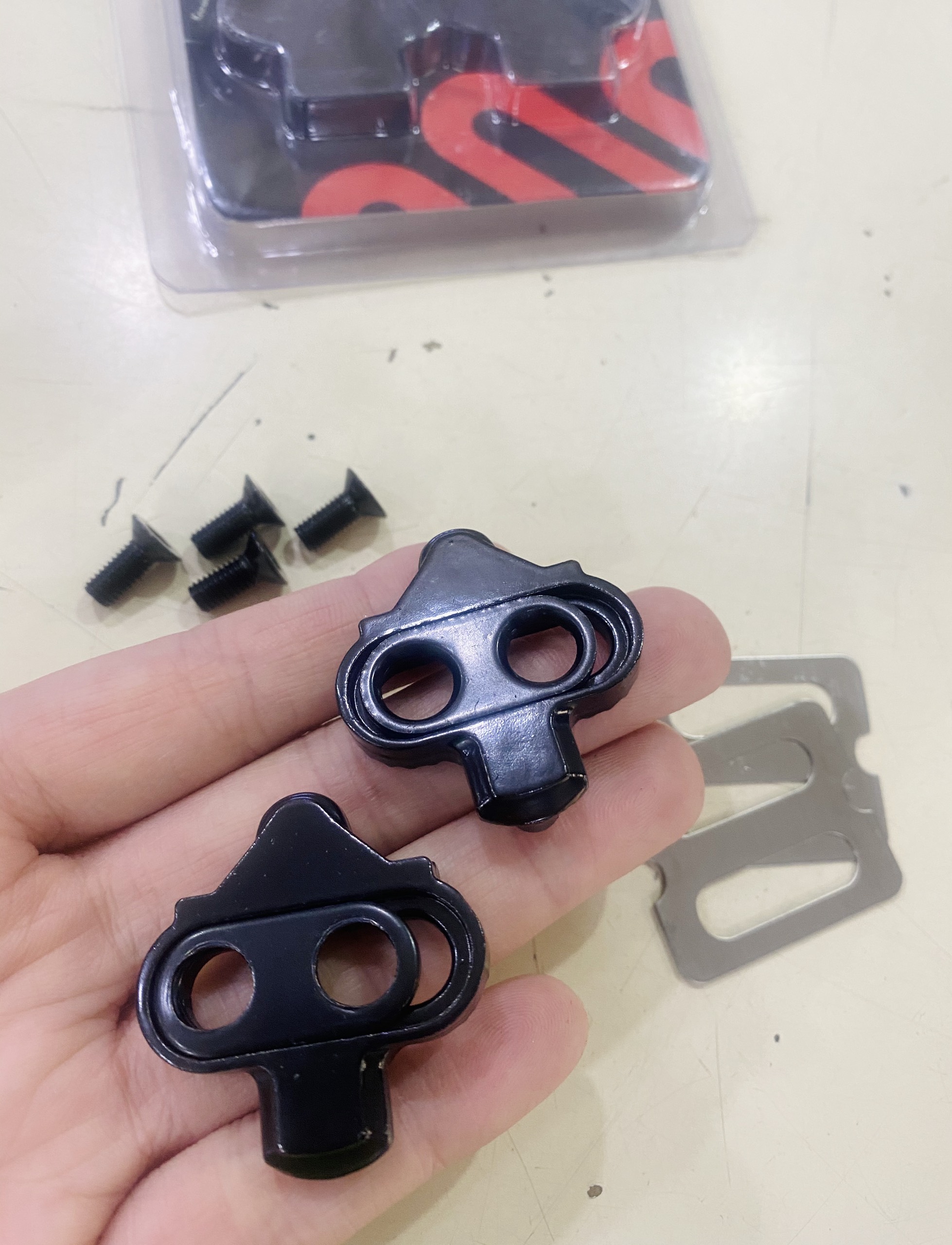 Cá, Can (cleat) leo núi MTB gắn giày đạp xe đạp hiệu Promend.