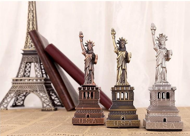 Mô hình tháp Eiffel kim loại 38cm