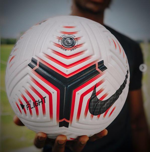 Quả bóng Nike Premier League size 4
