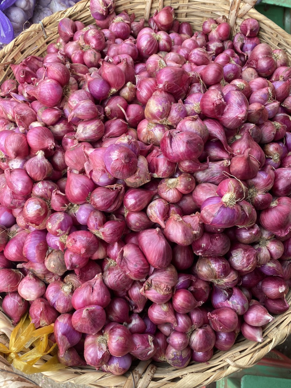 hành tím ấn độ loại 1 đạt chuẩn ngon,rẻ,(tỏi tím bắc,hành tím phan rang,tiêu,ớt bột)
