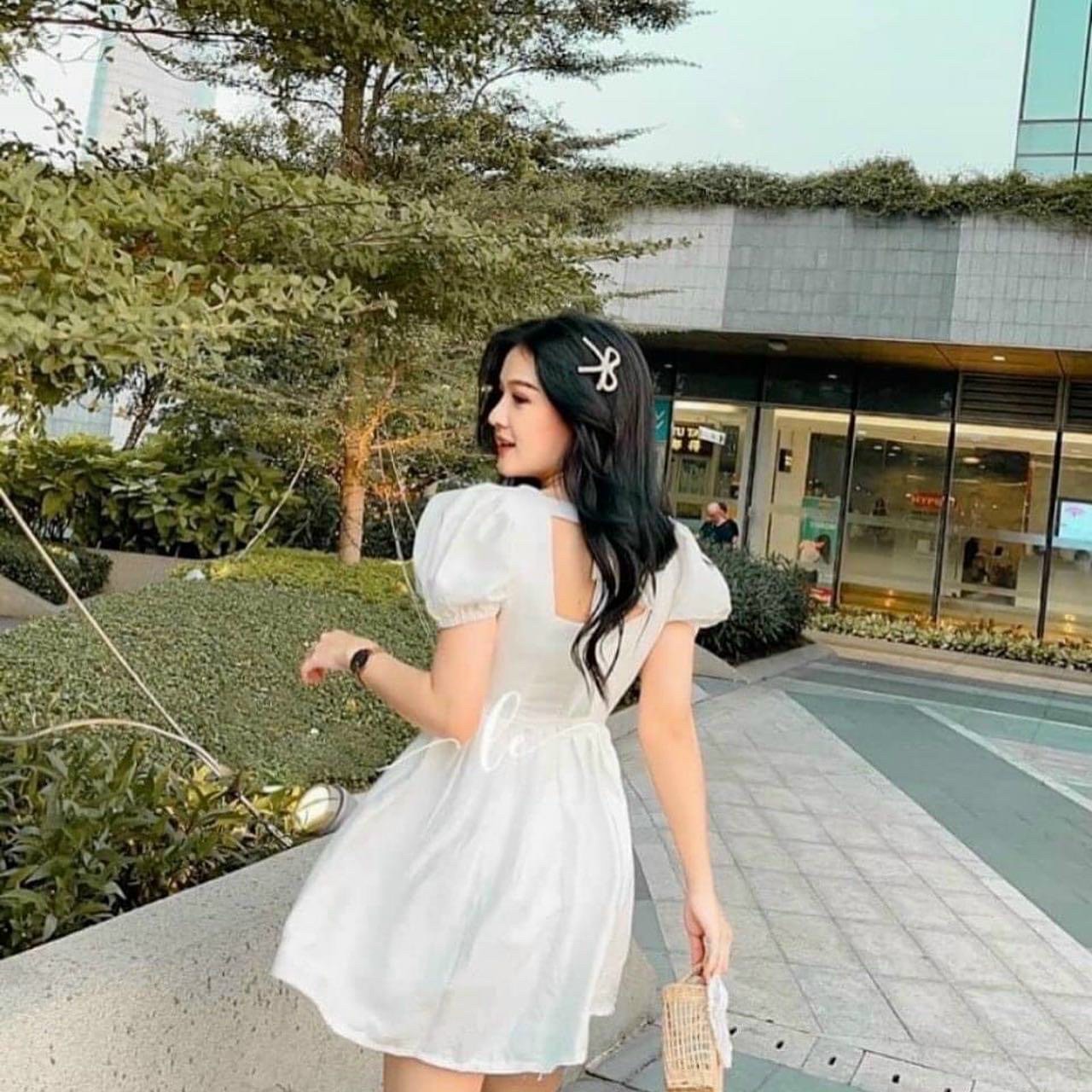 Đầm váy trắng cổ v nơ sau