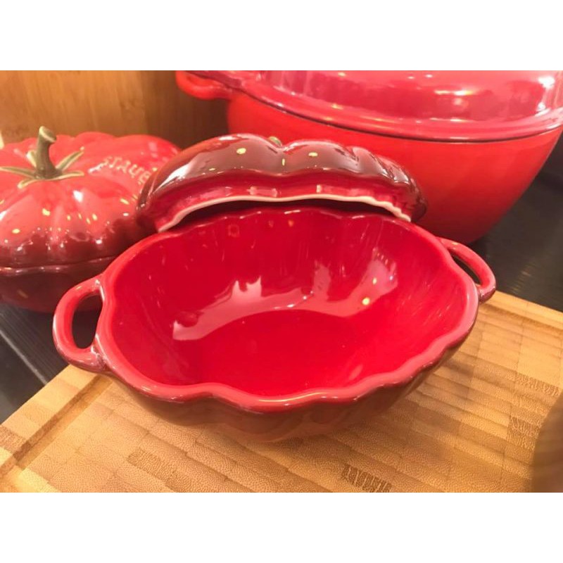 BÁT SỨ CÀ CHUA STAUB