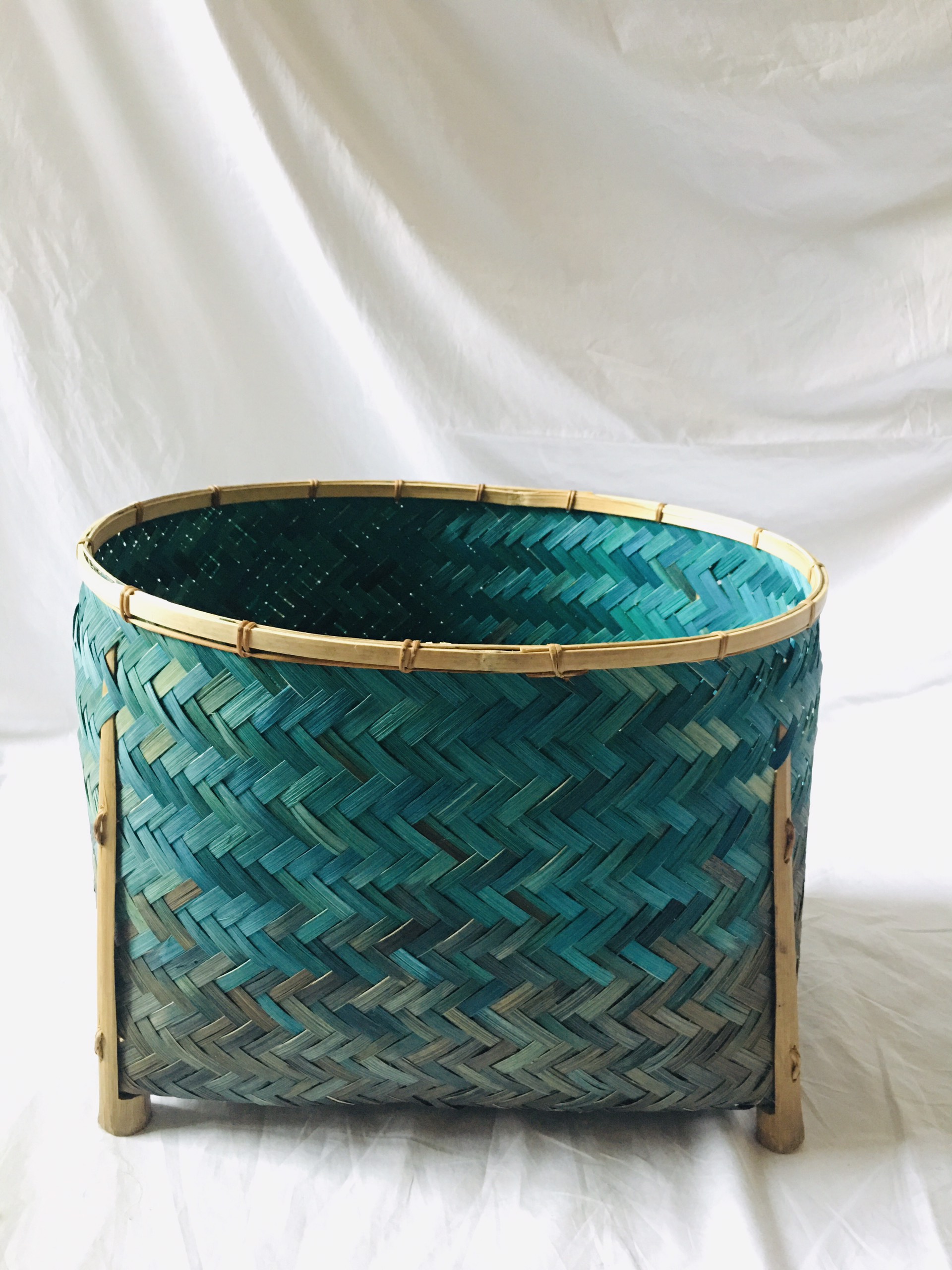 Sọt Tre Đa Năng Màu Xanh Dương Có Đế  Đựng Đồ Chơi, Các loại - Size L rộng 40cm*32cm, sâu 30cm  - Size M rộng 30cm*25cm, sâu 28cm  - Size S rộng 22cm*18cm, sâu 24cm Dùng Để Đựng Đồ Chơi, Đồ Bẩn
