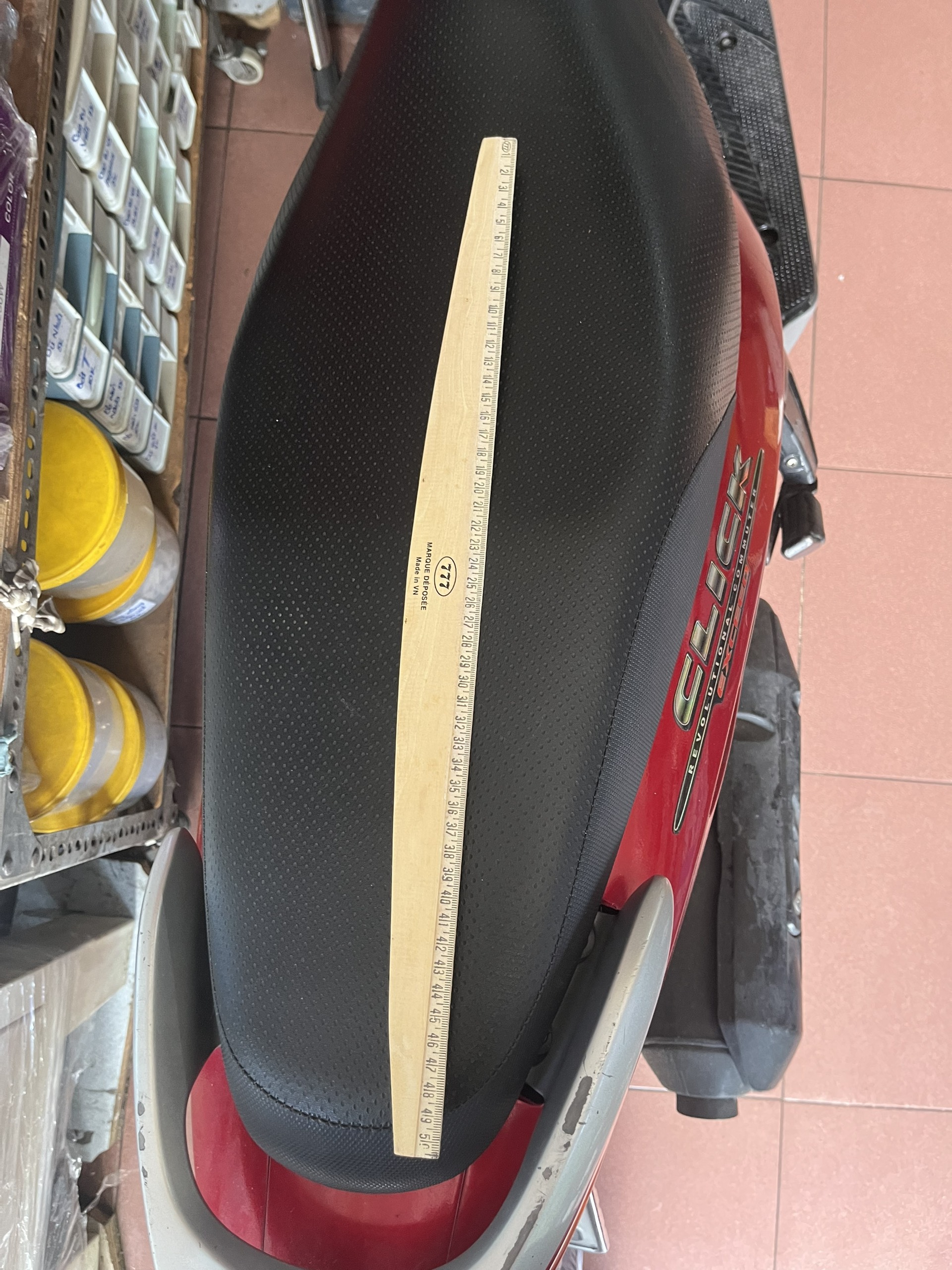 Thước gỗ bầu