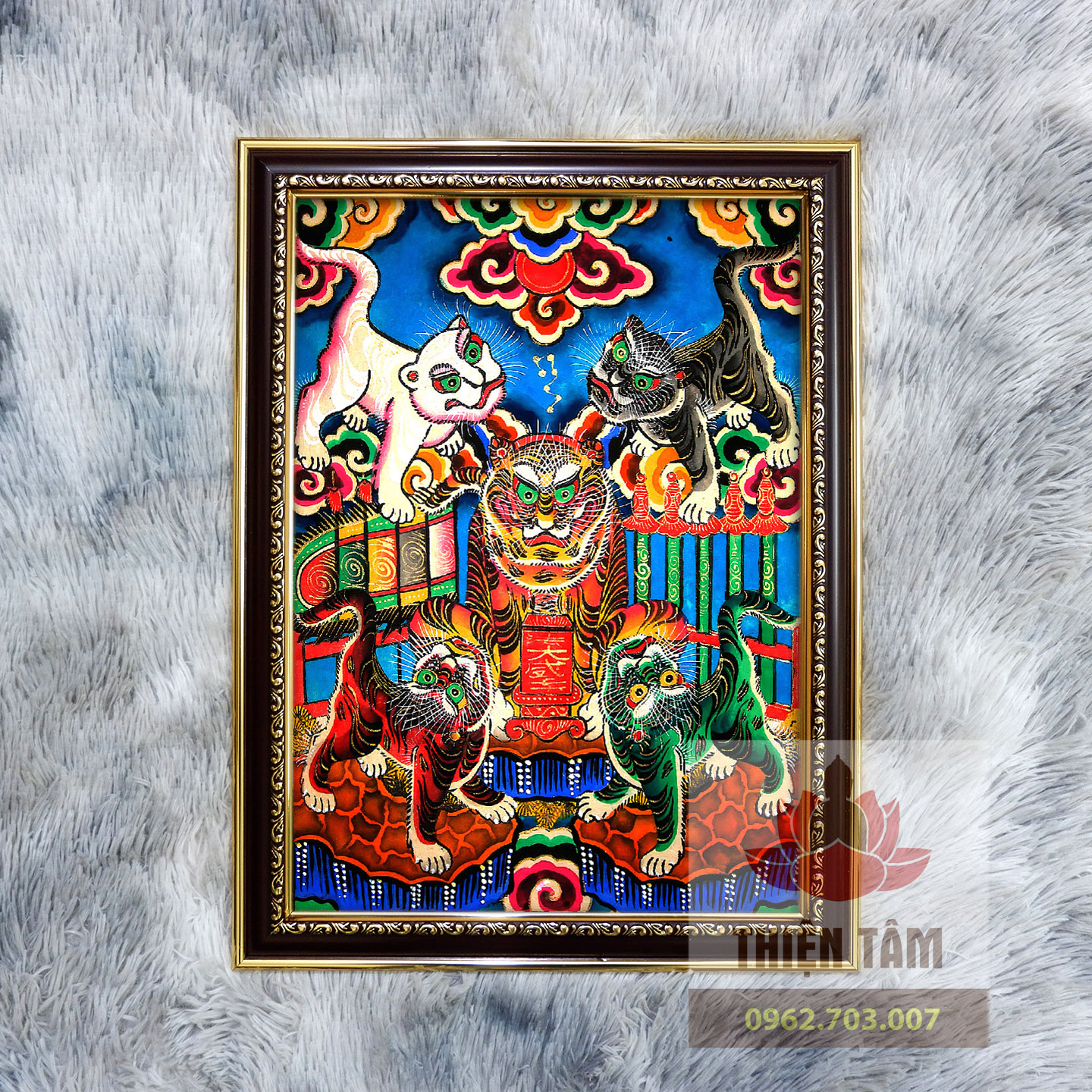 Tranh ngũ hổ bằng vải phủ bóng cao cấp khung composite xịn xò (tranh tứ phủ)