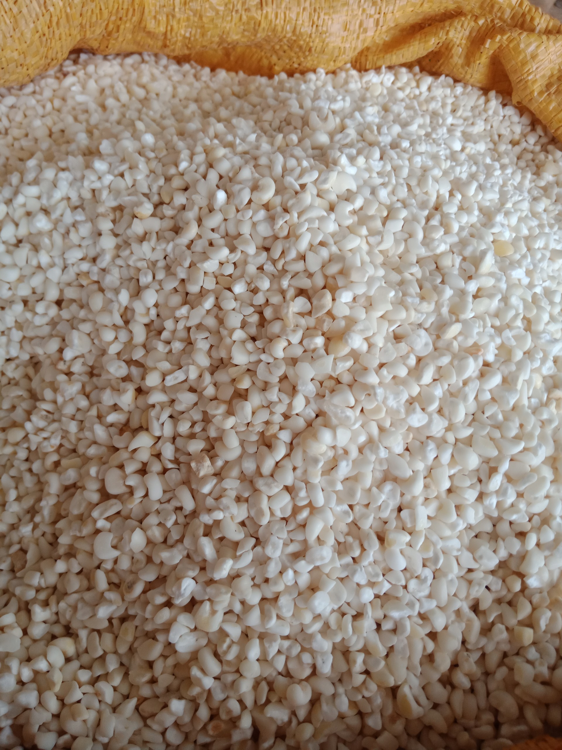 Bắp trắng xay dẻo, thơm(Bắp nếp HƯƠNG) (1kg)