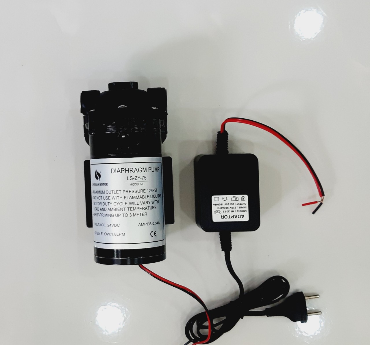 Bơm và adaptor 24V dùng cho máy lọc nước