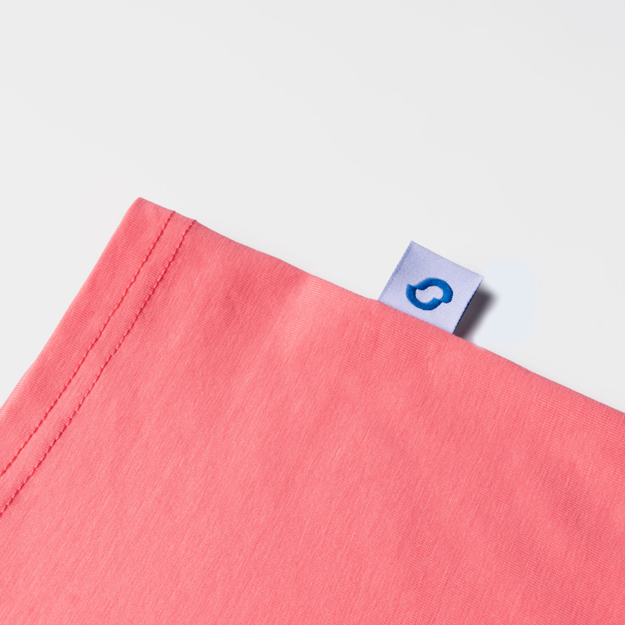 Áo thun Outerity Colorful Logo / Màu Hồng Đậm - ORP180
