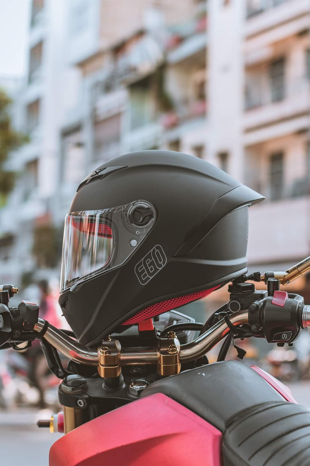 Mũ bảo hiểm fullface EGO E7 (tặng khăn ninja)