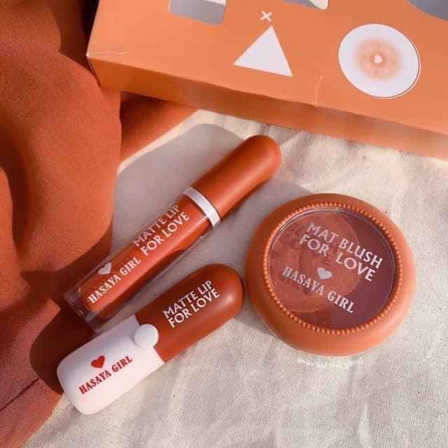 Set 2 Son Môi Bền Màu, Mềm Mượt + Phấn Má Hồng