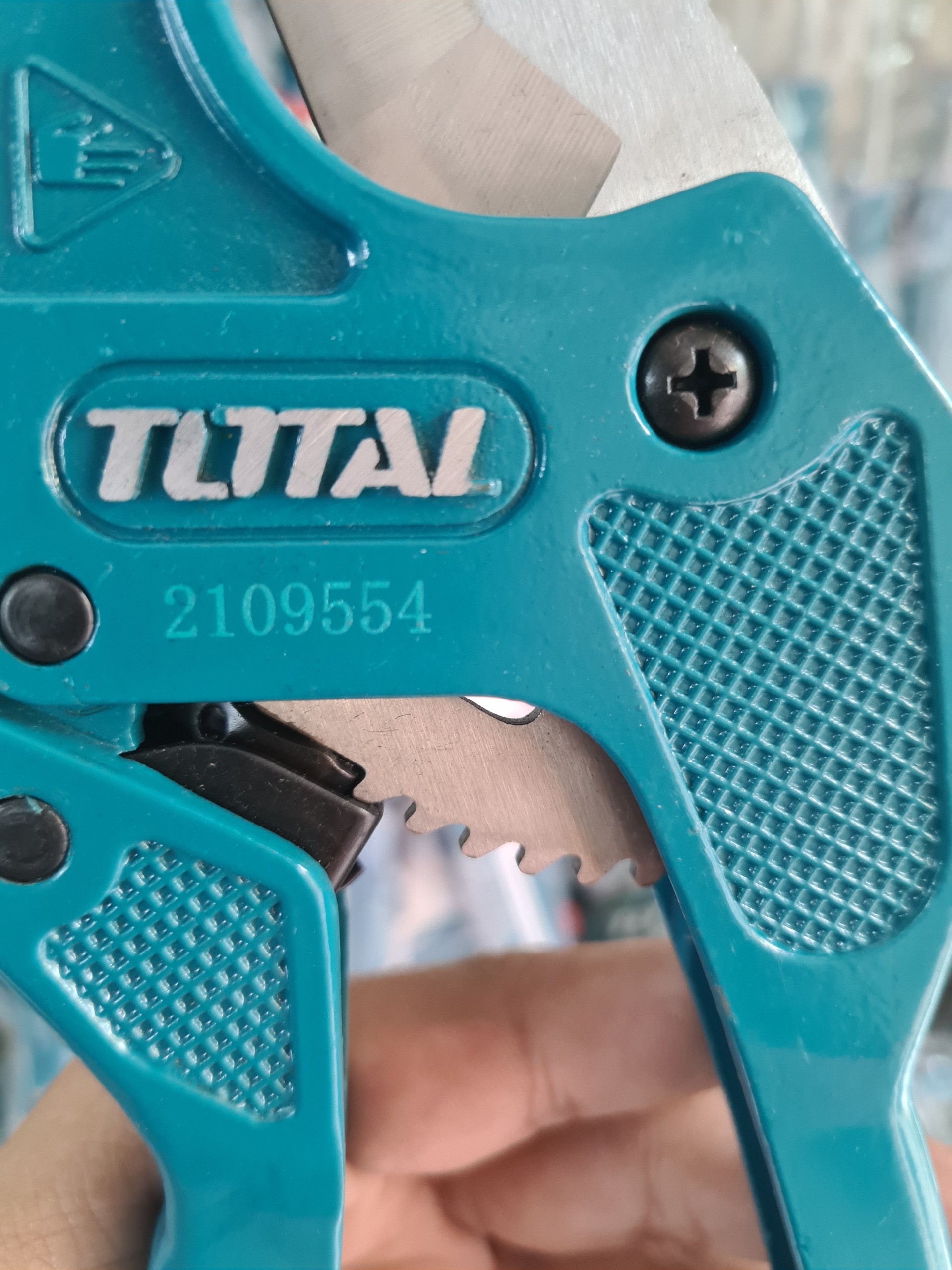 [HCM]Kéo Cắt Ống Total 3-42mm Tht53425